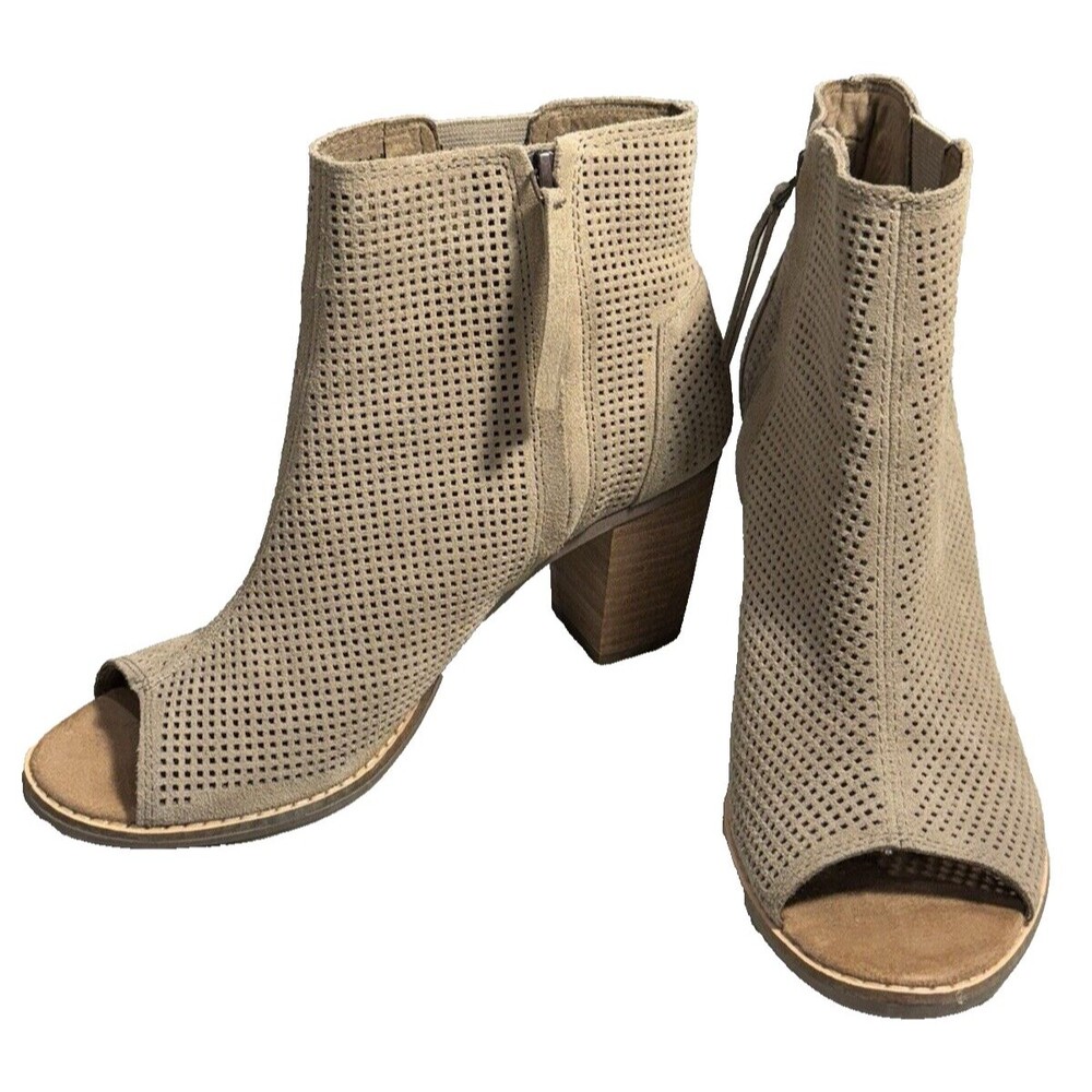 TOMS Majorca Ankle Booties Size 9 PeepToe Perforated Taupe Sand Tan Suede